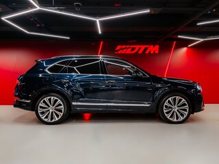 2020 Bentley Bentayga I Рестайлинг, чёрный, 17500000 рублей, вид 4