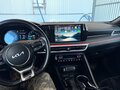 2021 Kia K5 III, чёрный, 1870000 рублей - вид 6