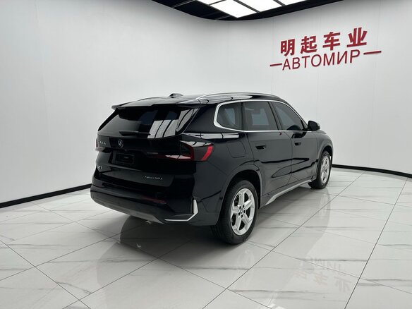 2023 BMW X1 Long 20Li sDrive III (U11/U12), чёрный, 3235000 рублей - вид 3