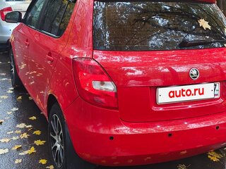 2012 Skoda Fabia II Рестайлинг, красный, 850000 рублей, вид 3