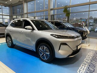 2026 Geely EX5 Гибрид EM-R, серебристый, 3829990 рублей, вид 2