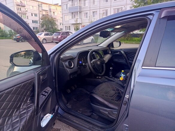 2013 Toyota RAV4 IV (XA40), серый, 1450000 рублей - вид 13
