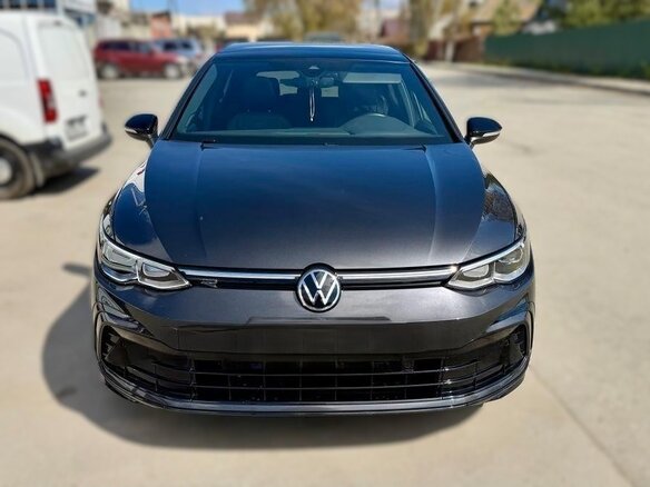2022 Volkswagen Golf VIII, серый, 2085000 рублей - вид 3