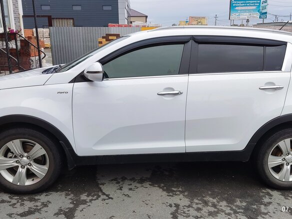2012 Kia Sportage III, белый, 1350000 рублей - вид 3
