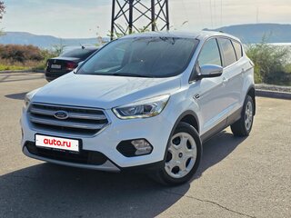 2018 Ford Kuga II Рестайлинг, белый, 1720000 рублей, вид 4