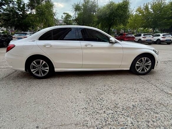 2021 Mercedes-Benz C-Класс 200 L IV (W205) Рестайлинг, белый - вид 4