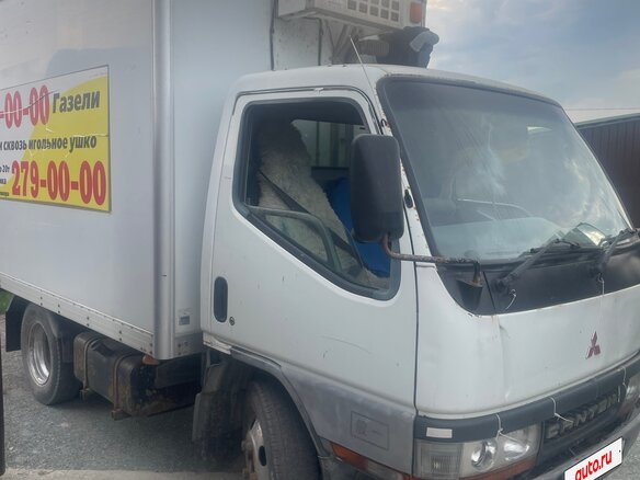 2000 Fuso (Mitsubishi) Canter, белый, 1000000 рублей