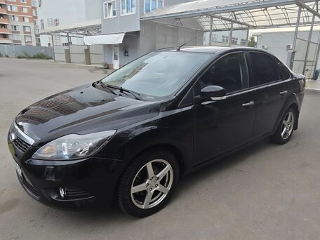 2010 Ford Focus II Рестайлинг, чёрный, 535000 рублей, вид 4