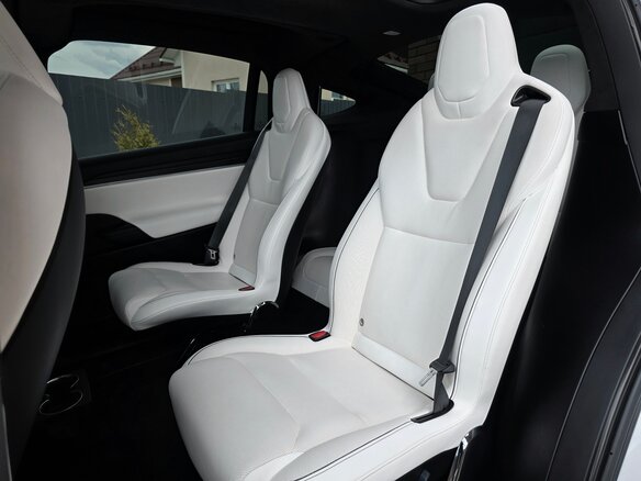 2022 Tesla Model X Plaid I Рестайлинг, белый, 8800000 рублей - вид 23