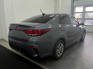 2019 Kia Rio IV, серый, 1300000 рублей, вид 4