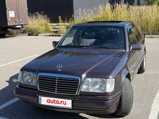 1993 Mercedes-Benz E-Класс 220 I (W124), серый, 650000 рублей, вид 1
