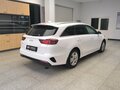 2021 Kia Ceed III Рестайлинг, белый, 1850000 рублей - вид 3