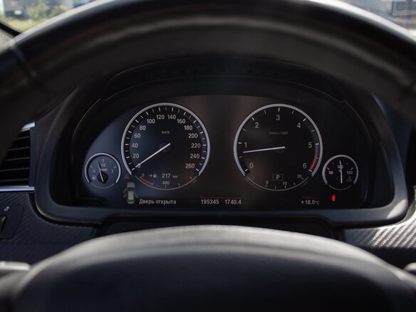 2011 BMW 5 серии Gran Turismo 535d xDrive VI (F10/F11/F07), синий, 1600000 рублей - вид 8