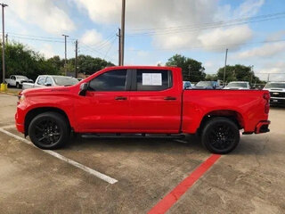 2023 Chevrolet Silverado Double Cab IV (T1XX) Рестайлинг, красный, 7613274 рублей, вид 3