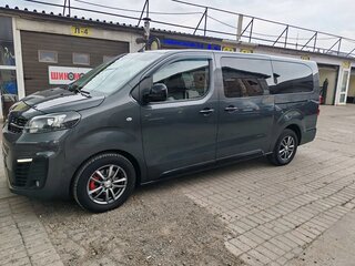 2020 Opel Zafira Life L I, серый, 2830000 рублей, вид 3