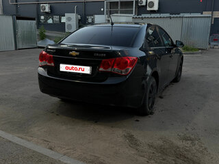 2010 Chevrolet Cruze I, чёрный, 650000 рублей, вид 4