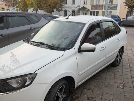 2021 Lada (ВАЗ) Granta I Рестайлинг, белый, 700000 рублей, вид 1