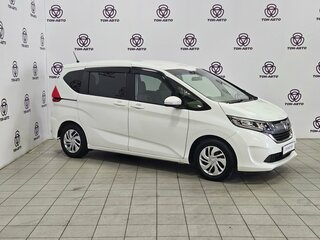2017 Honda Freed II, белый, 1455000 рублей, вид 3