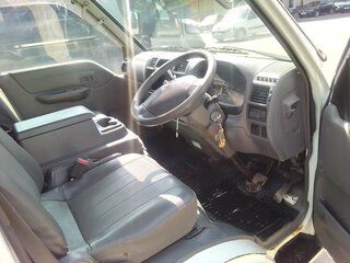 2012 Mazda Bongo, белый, 950000 рублей, вид 4