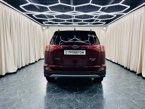 2018 Toyota RAV4 IV (XA40) Рестайлинг, красный, 2649900 рублей - вид 5
