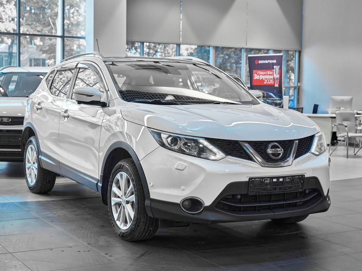 Открыть фотографии: Nissan Qashqai II