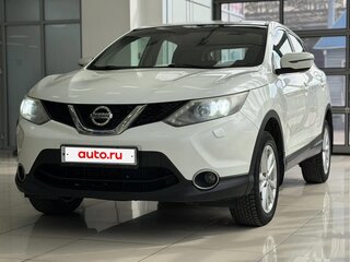 2014 Nissan Qashqai II, белый, 1330000 рублей, вид 2