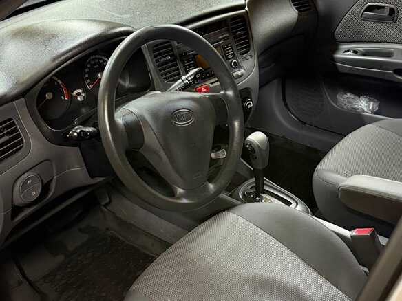 2009 Kia Rio II Рестайлинг, серебристый, 470000 рублей - вид 7