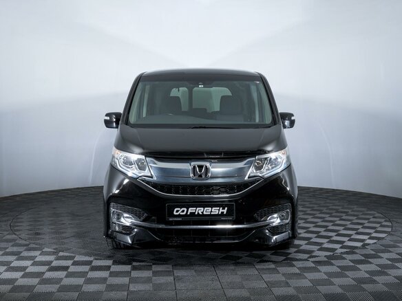 2016 Honda Stepwgn Spada V, чёрный, 2045000 рублей - вид 2