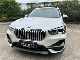 2021 BMW X1 Long 20Li sDrive II (F48) Рестайлинг, белый, 1720000 рублей, вид 3