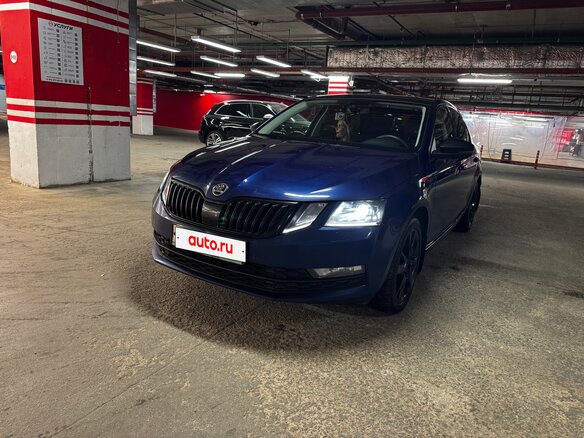 2017 Skoda Octavia III (A7) Рестайлинг, синий, 2200000 рублей - вид 2