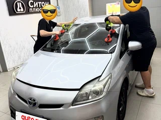 2013 Toyota Prius III Рестайлинг (XW30), серый, 1200000 рублей, вид 3