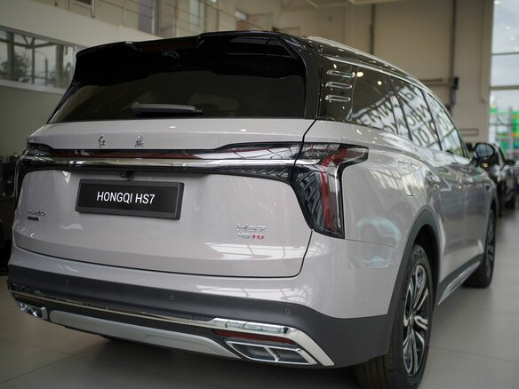 2025 Hongqi HS7 II, серый, 5590000 рублей - вид 4