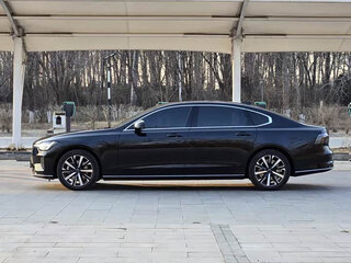 2026 Volvo S90 II Рестайлинг 2, чёрный, 5313379 рублей, вид 3