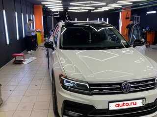 2018 Volkswagen Tiguan II, белый, 2500000 рублей, вид 4