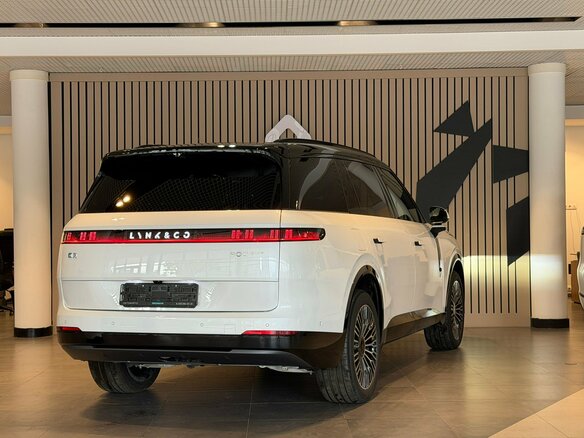 2026 Lynk & Co 900, белый, 9600000 рублей - вид 12