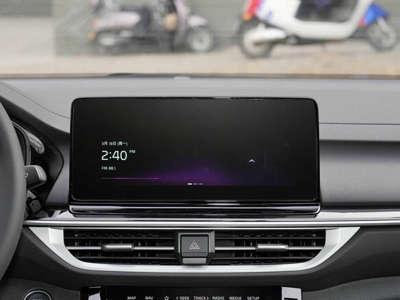 2026 Kia K3 II (China Market) Рестайлинг, белый, 2270700 рублей - вид 14