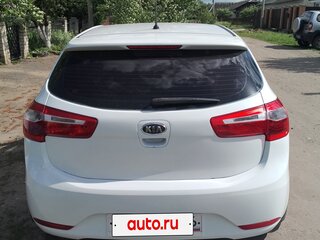 2012 Kia Rio 5-speed III, белый, 620000 рублей, вид 4