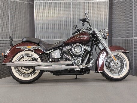 2018 Harley-Davidson Softail Deluxe, красный, 1559000 рублей, вид 1
