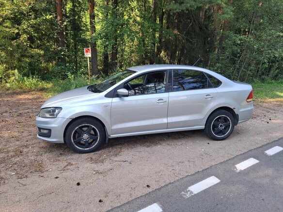 2015 Volkswagen Polo V Рестайлинг, серебристый - вид 8