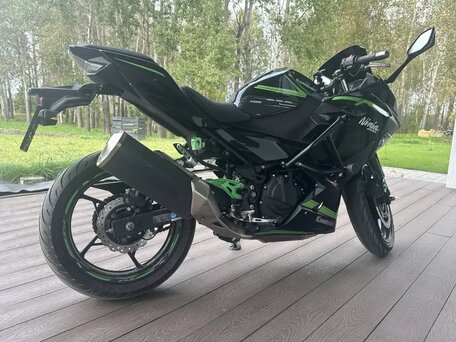 2017 Kawasaki Ninja 400, чёрный, 590000 рублей, вид 2