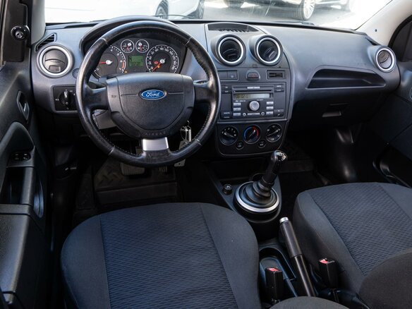 2007 Ford Fiesta Mk5, чёрный, 399000 рублей - вид 5