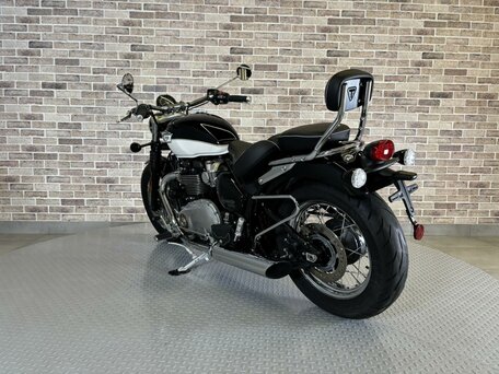 2023 Triumph Bonneville Speedmaster, белый, 1282000 рублей, вид 5