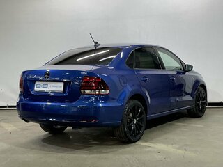 2018 Volkswagen Polo V Рестайлинг, синий, 945000 рублей, вид 5