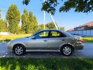 2002 Nissan Bluebird Sylphy I (G10), серебристый, 450000 рублей, вид 4