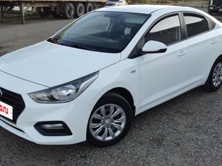 2018 Hyundai Solaris II, белый, 1280000 рублей, вид 2