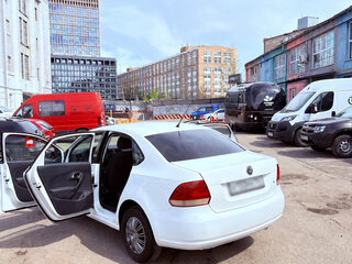 2012 Volkswagen Polo V, белый, 425000 рублей, вид 4