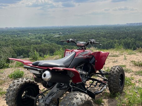 2013 Yamaha YFZ 450, красный, 1020000 рублей, вид 4