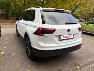 2019 Volkswagen Tiguan II, белый, 2100000 рублей, вид 3