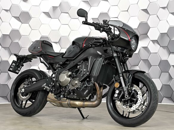 2024 Yamaha XSR900, чёрный, 1177000 рублей