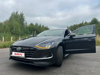 2020 Hyundai Sonata VIII (DN8), жёлтый, 1690000 рублей, вид 3